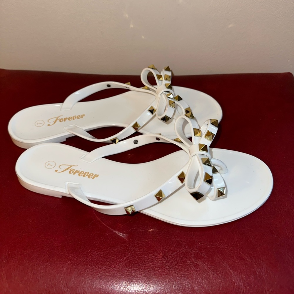 Studded jelly flip flops size 7 brand new without tags